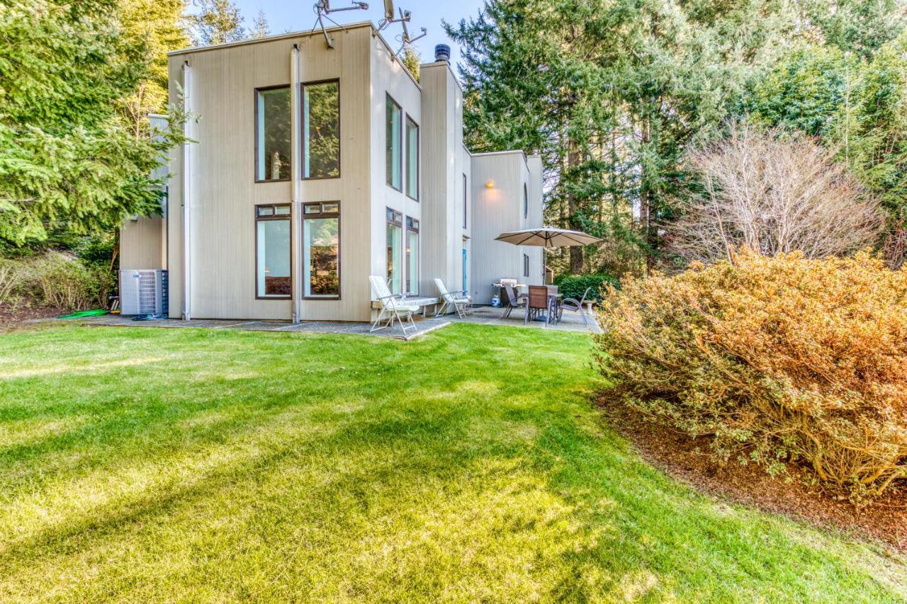 Forest Ridge Retreat Coos Bay Exterior photo